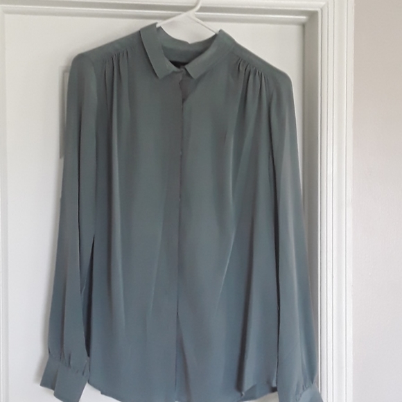 Blouse - Picture 2 of 5